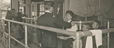 family at ellis island